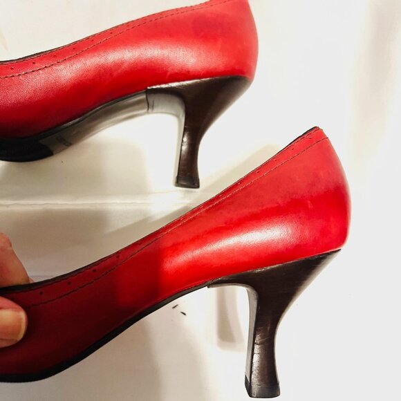 Nicole-Made In Brazil-3" Heels Red Leather/Antique Gold Buckle-Size 8 1/2-Comfy - Picture 11 of 15